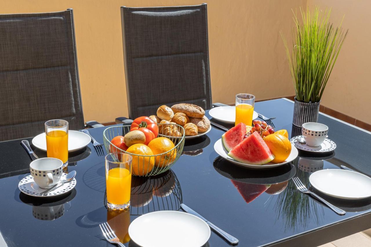 OleHolidays 225 Romana Playa junto al mar Marbella Bagian luar foto