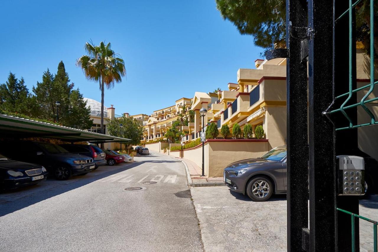 OleHolidays 225 Romana Playa junto al mar Marbella Bagian luar foto