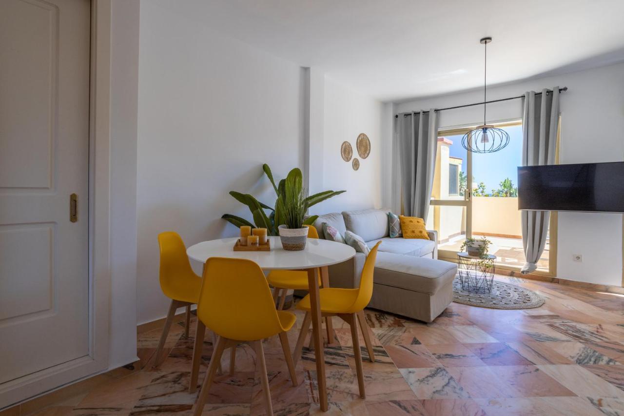 OleHolidays 225 Romana Playa junto al mar Marbella Bagian luar foto