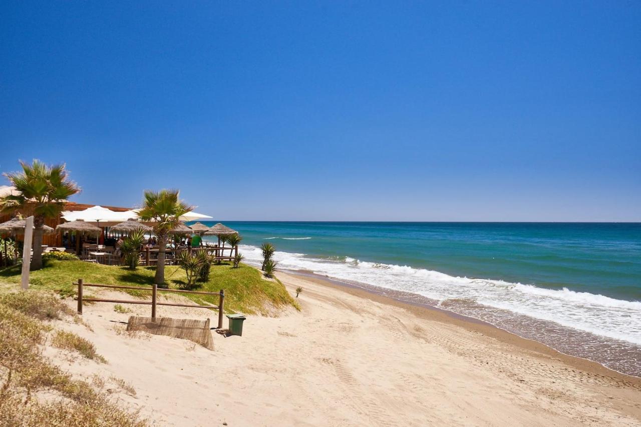 OleHolidays 225 Romana Playa junto al mar Marbella Bagian luar foto