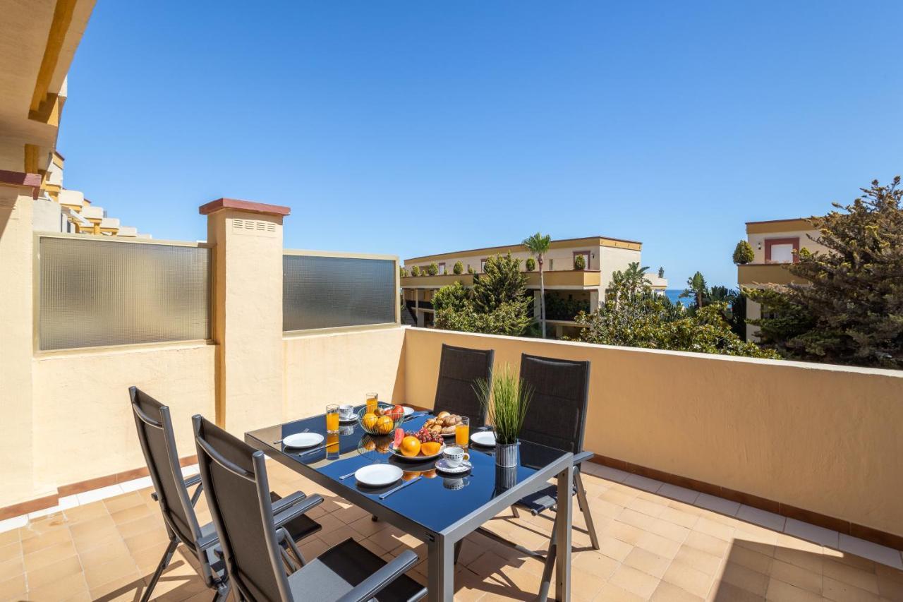 OleHolidays 225 Romana Playa junto al mar Marbella Bagian luar foto