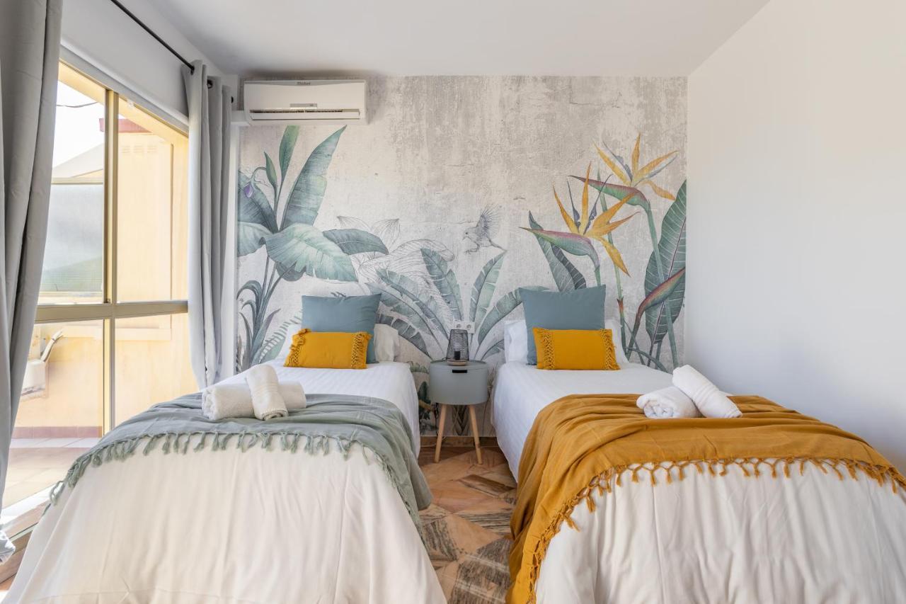 OleHolidays 225 Romana Playa junto al mar Marbella Bagian luar foto